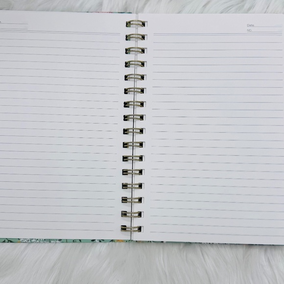 The Notebook Hardcover Floral Stationary Set Green Floral Theme - Picture 5 of 7